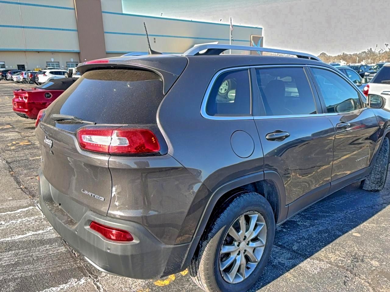 2018 JEEP CHEROKEE LIMITED photo 4