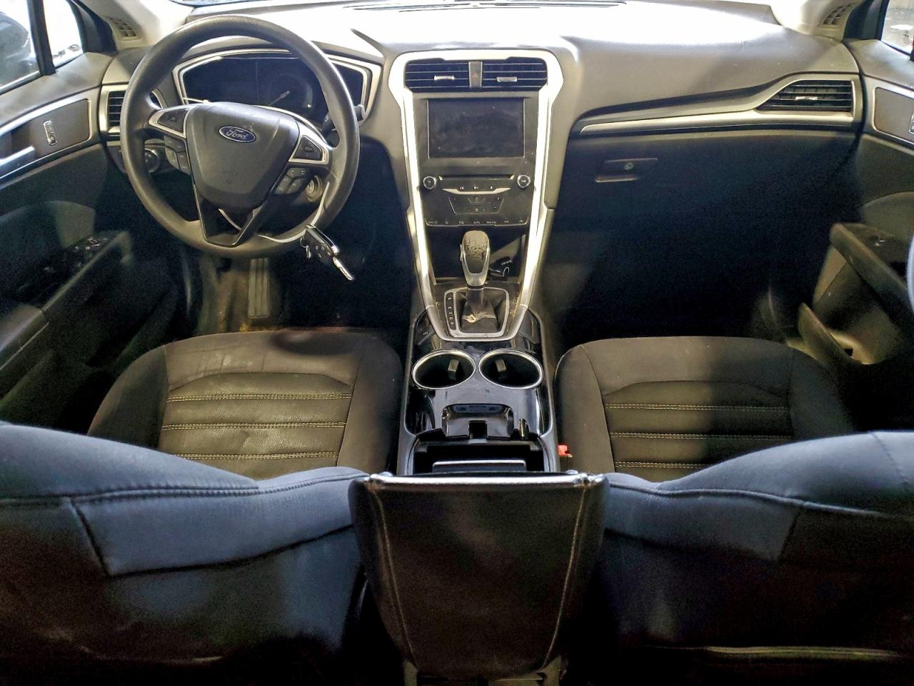2013 FORD FUSION SE photo 8