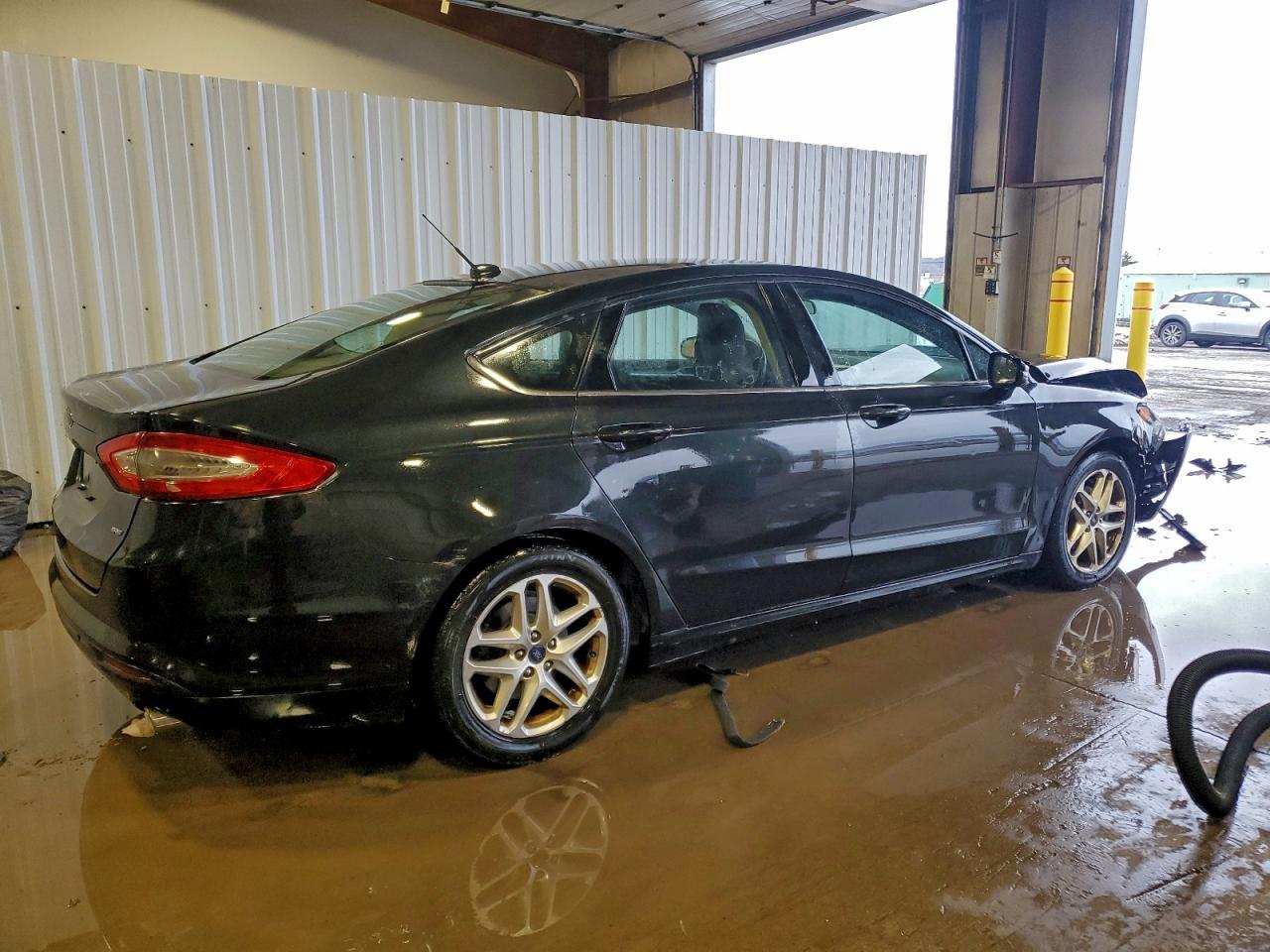 2013 FORD FUSION SE photo 3