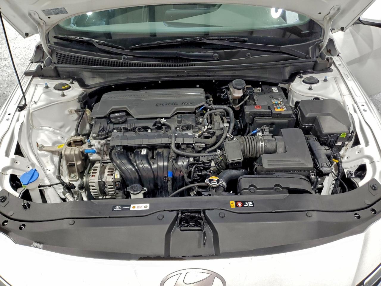 2025 HYUNDAI ELANTRA SEL photo 11