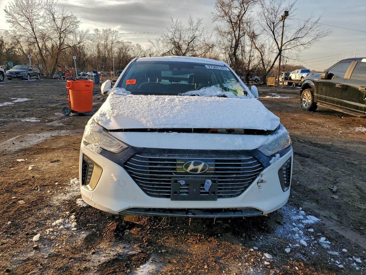 2018 HYUNDAI IONIQ SEL photo 5