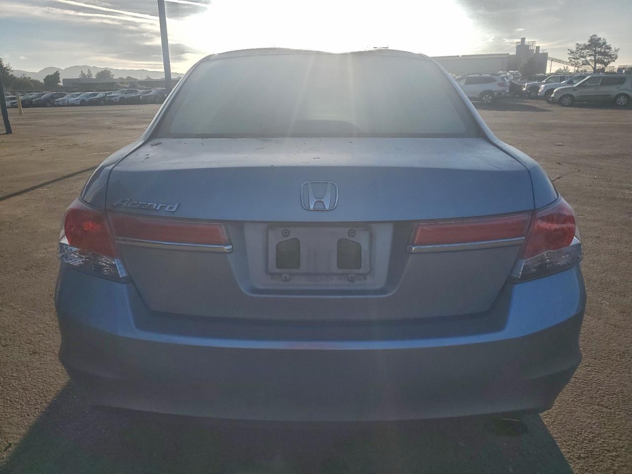 2011 HONDA ACCORD LX photo 6
