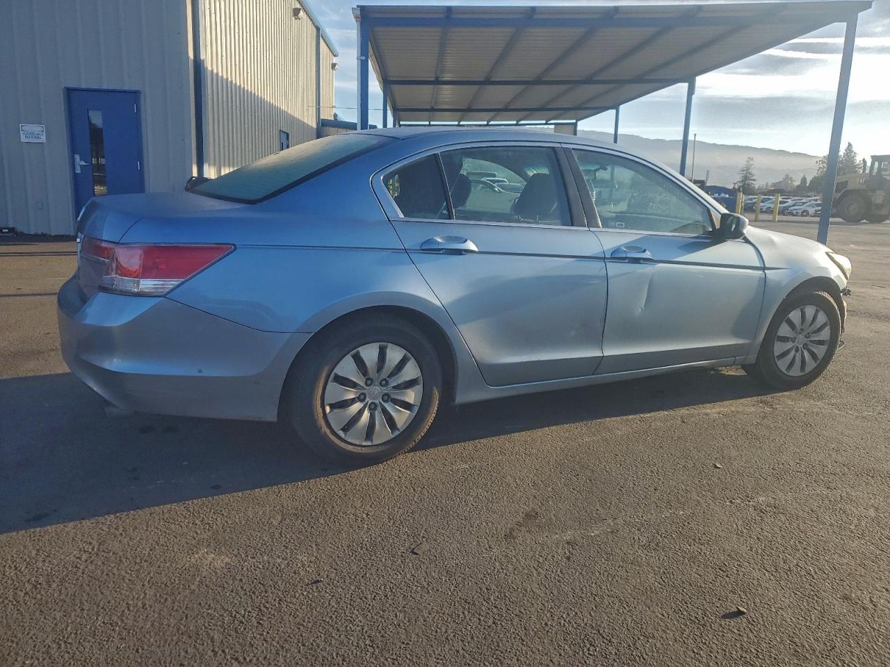 2011 HONDA ACCORD LX photo 3
