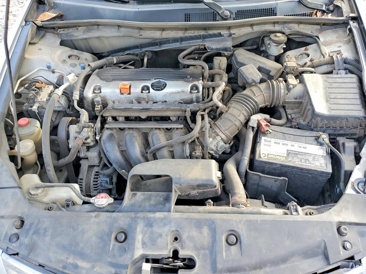 2011 HONDA ACCORD LX photo 11