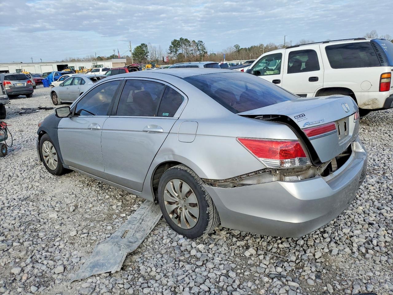 2011 HONDA ACCORD LX photo 2