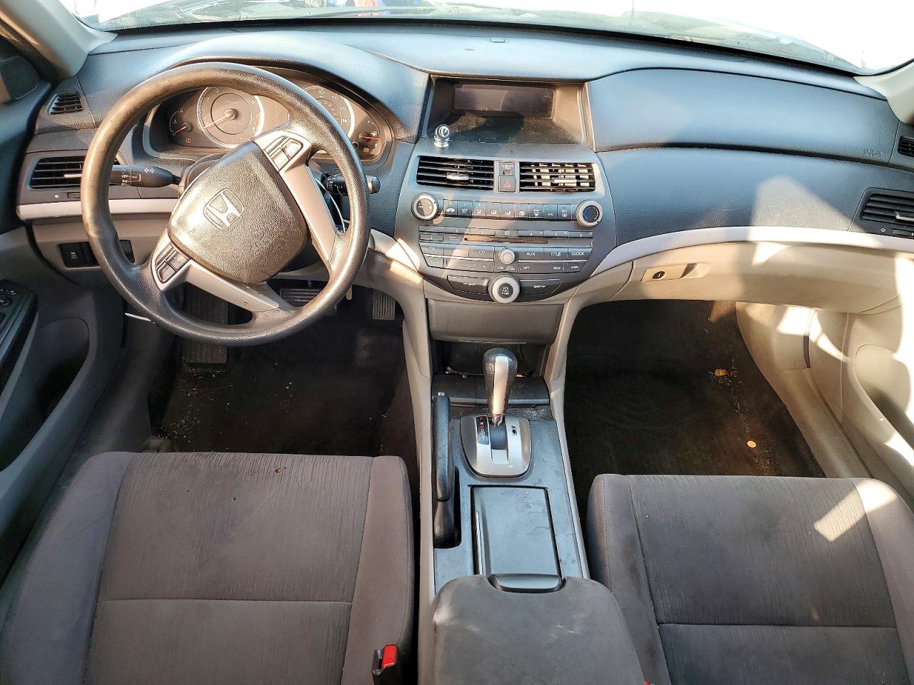2011 HONDA ACCORD LX photo 8
