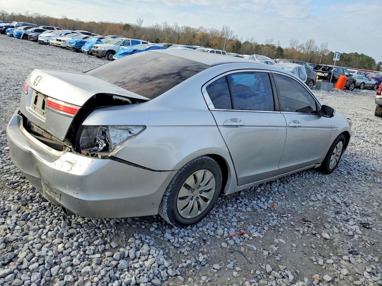 2011 HONDA ACCORD LX photo 3