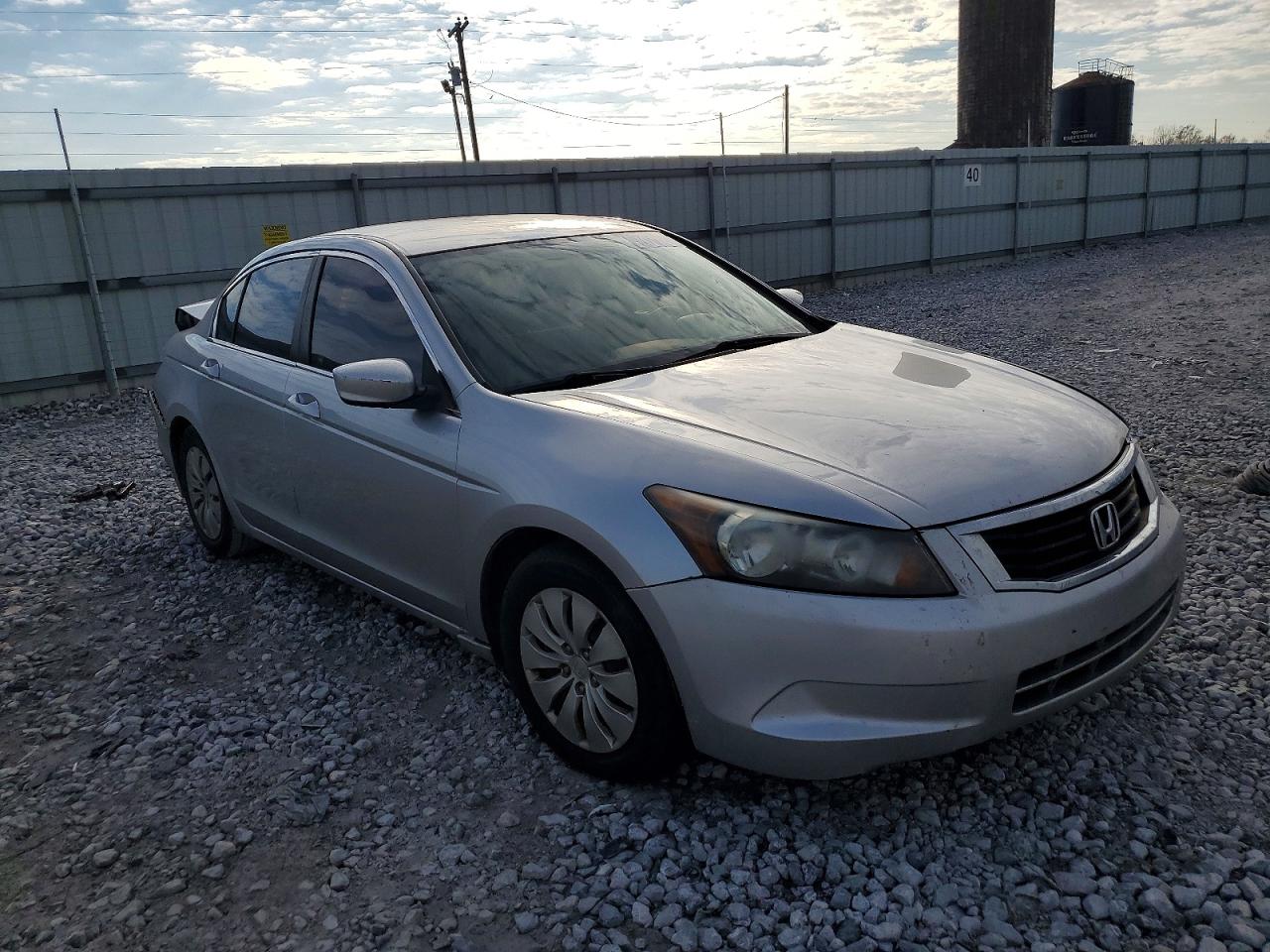 2011 HONDA ACCORD LX photo 4