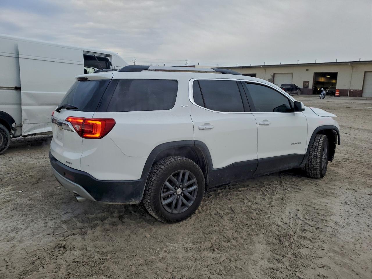 2019 GMC ACADIA SLT-1 photo 3