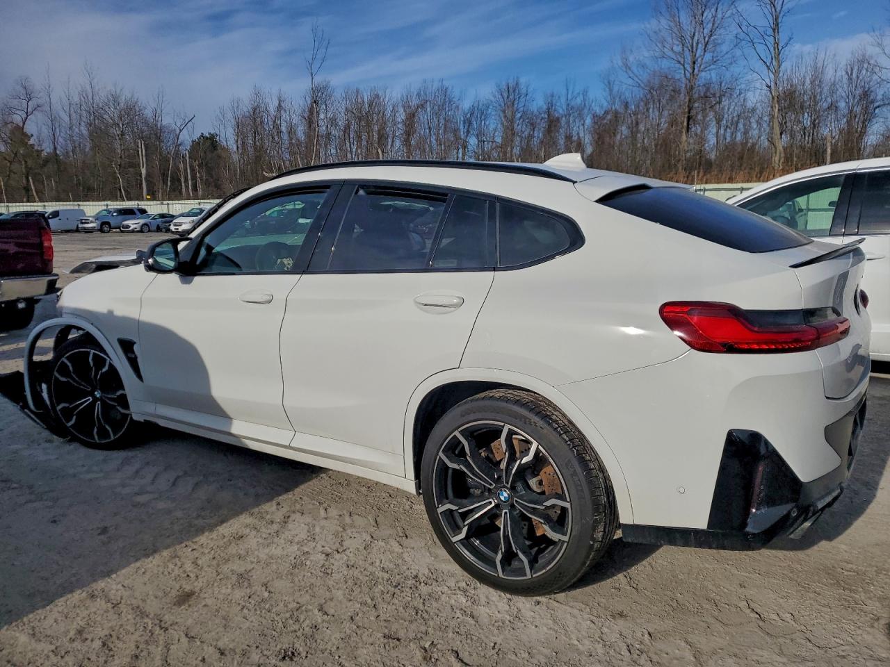2024 BMW X4 M photo 2