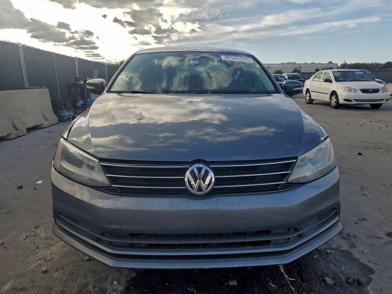 2016 VOLKSWAGEN JETTA S photo 5