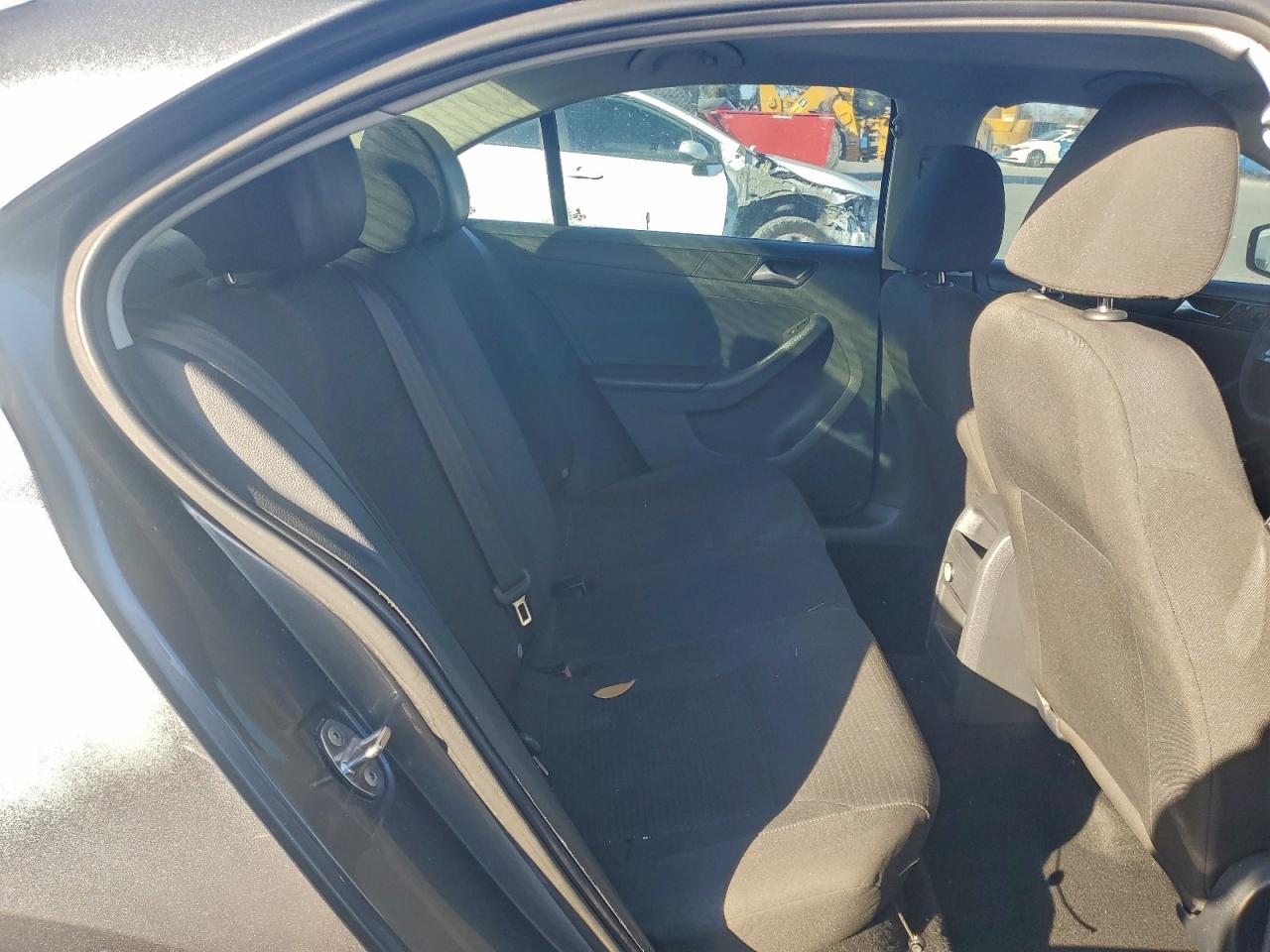 2016 VOLKSWAGEN JETTA S photo 10