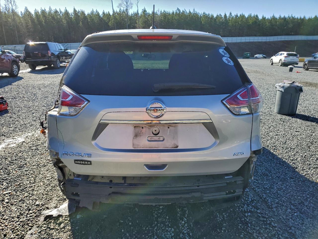 2016 NISSAN ROGUE S photo 6