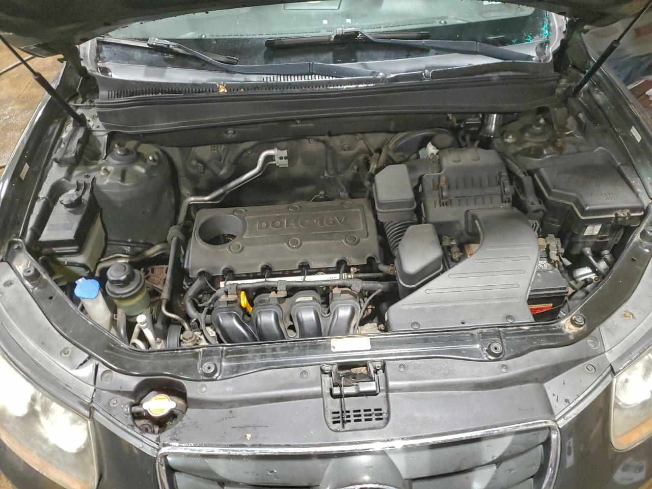 2010 HYUNDAI SANTA FE GLS photo 12