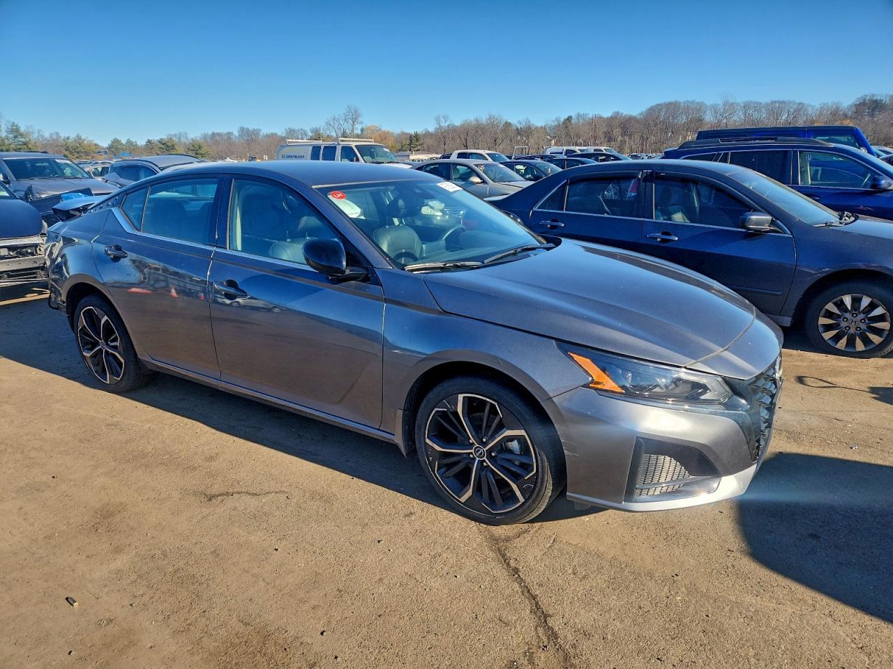 2024 NISSAN ALTIMA SR photo 4