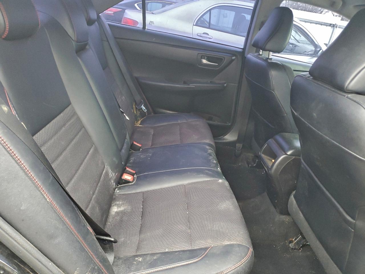 2017 TOYOTA CAMRY LE photo 10
