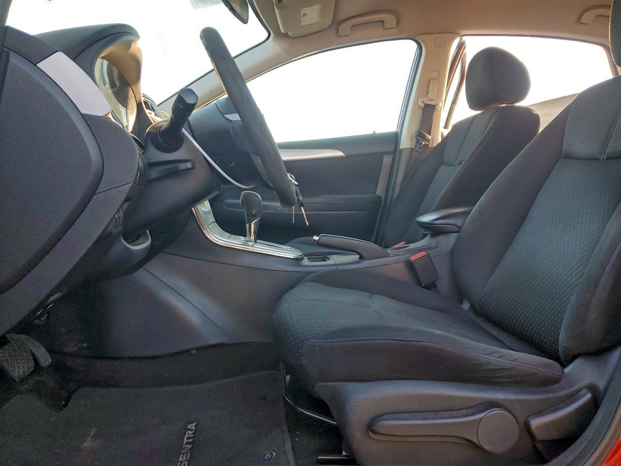 2013 NISSAN SENTRA S photo 7