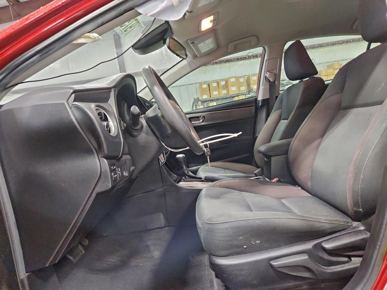 2019 TOYOTA COROLLA L photo 7