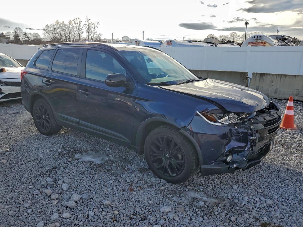 2018 MITSUBISHI OUTLANDER SE photo 4
