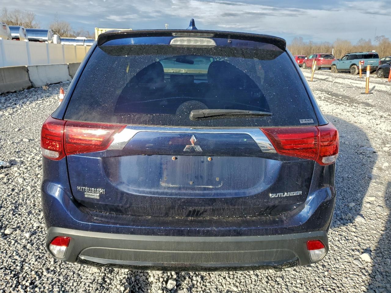 2018 MITSUBISHI OUTLANDER SE photo 6