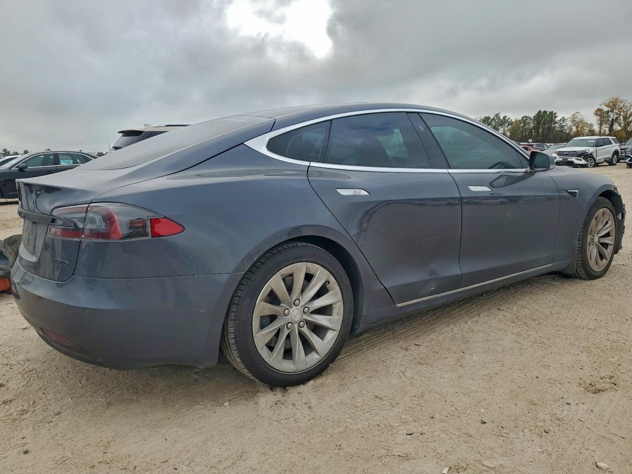 2018 TESLA MODEL S photo 9