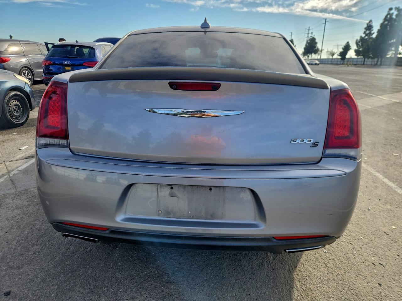 2016 CHRYSLER 300 S photo 11