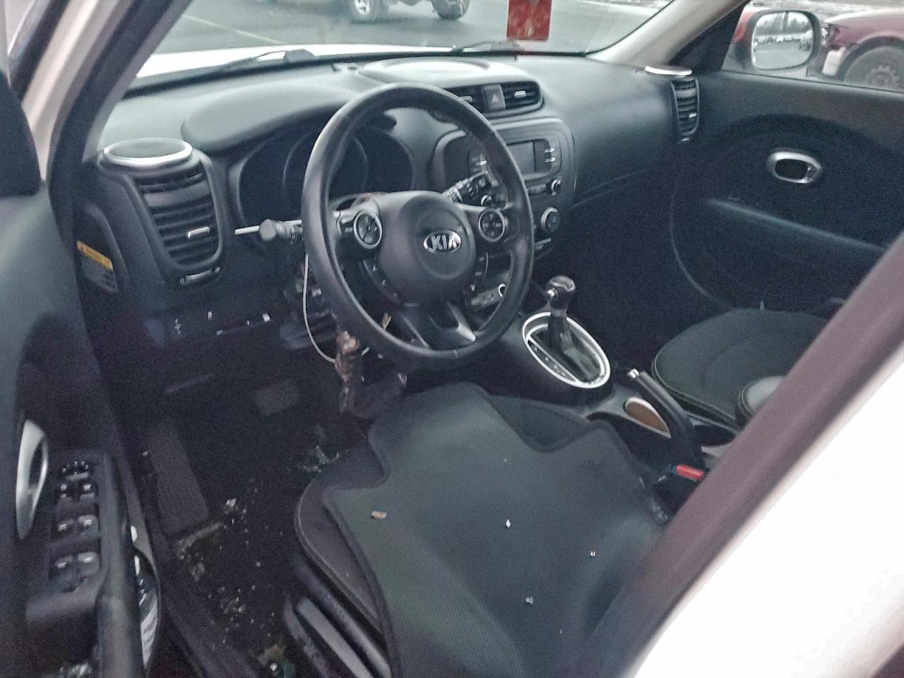 2016 KIA SOUL + photo 8