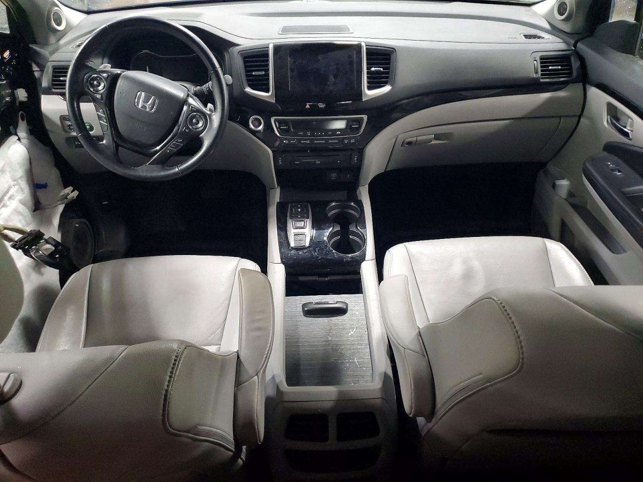 2016 HONDA PILOT TOURING photo 8