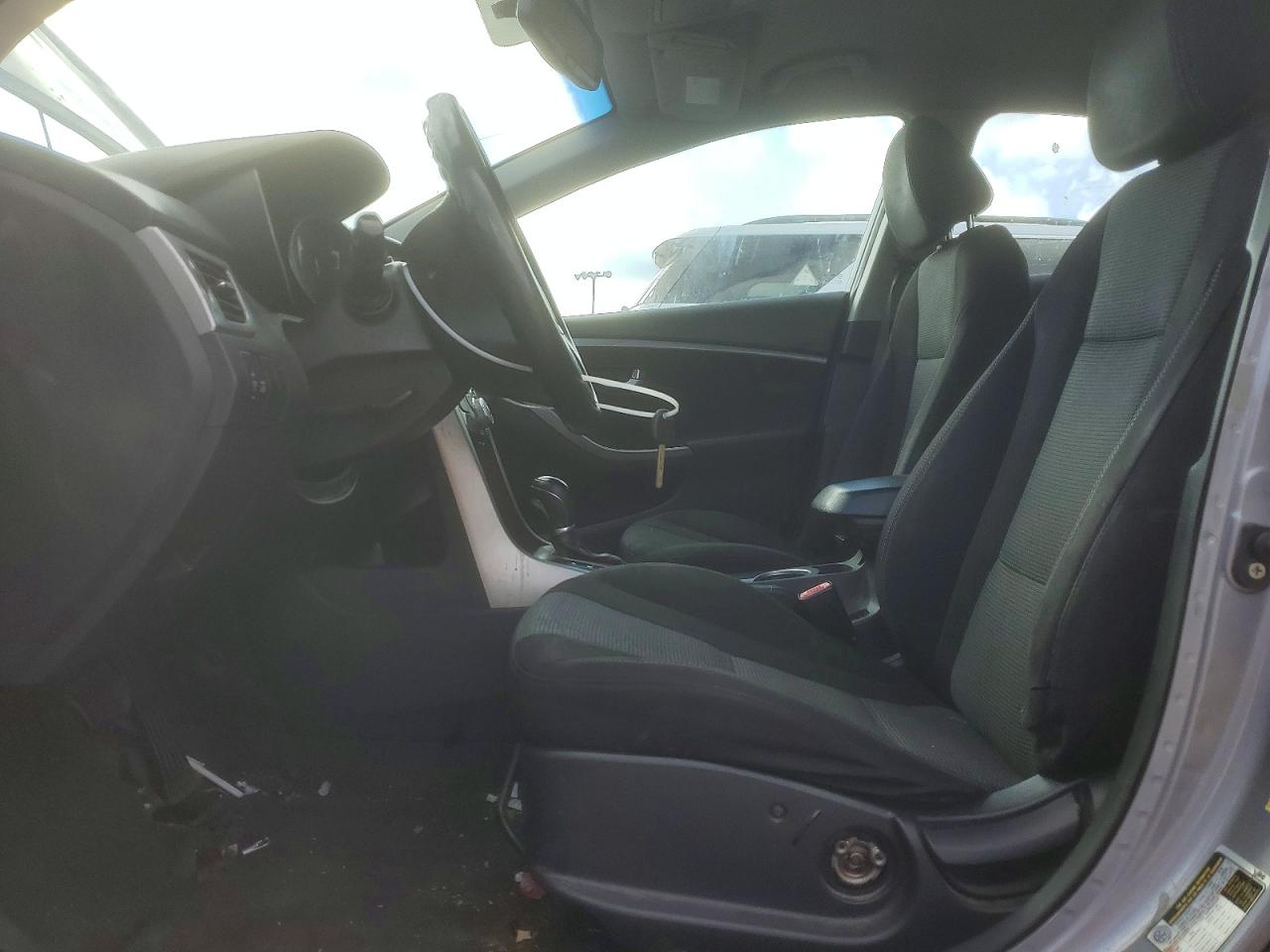 2013 HYUNDAI ELANTRA GT photo 13