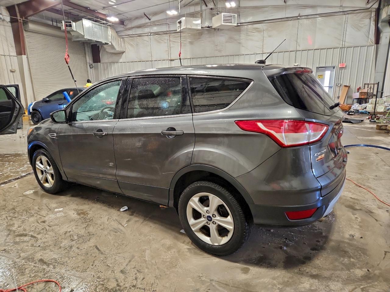 2015 FORD ESCAPE SE photo 2