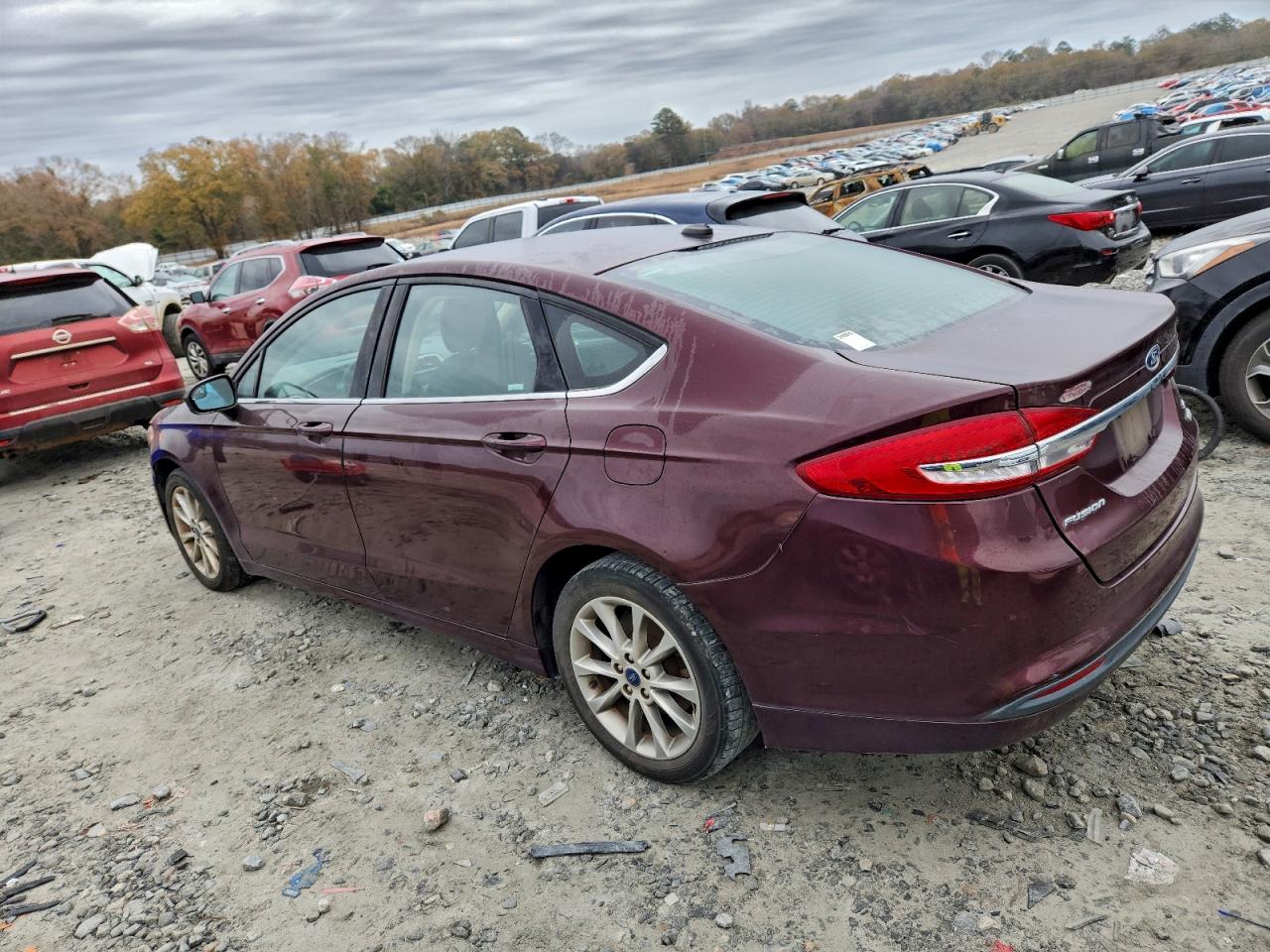 2017 FORD FUSION SE photo 2