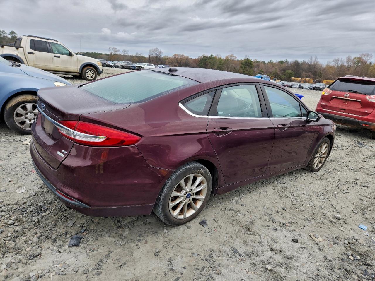2017 FORD FUSION SE photo 3