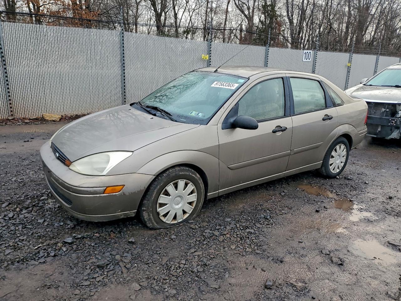 2004 FORD FOCUS