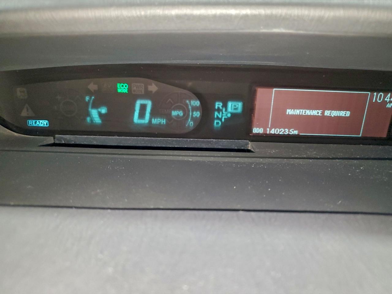 2015 TOYOTA PRIUS photo 17