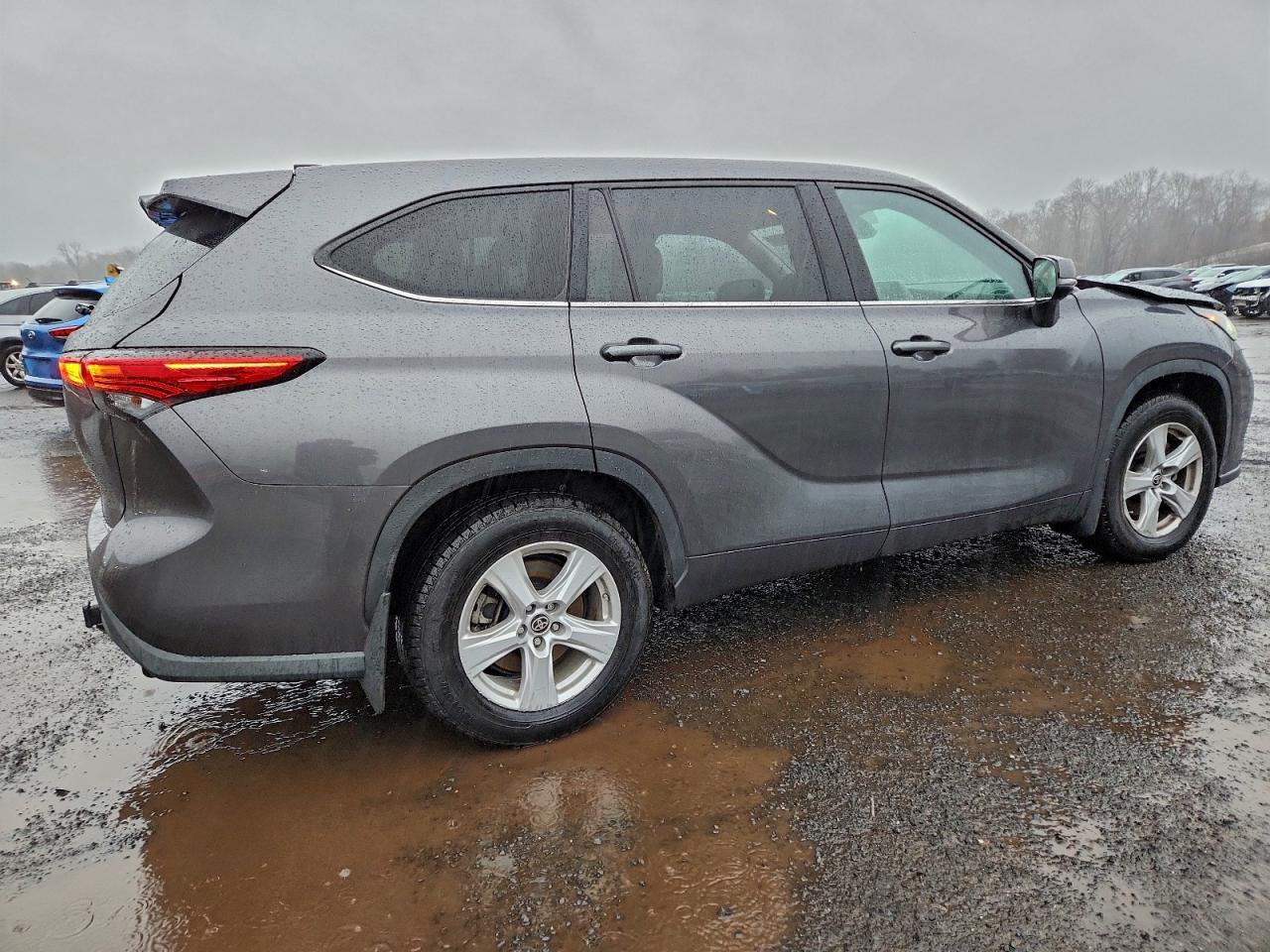 2022 TOYOTA HIGHLANDER L photo 7