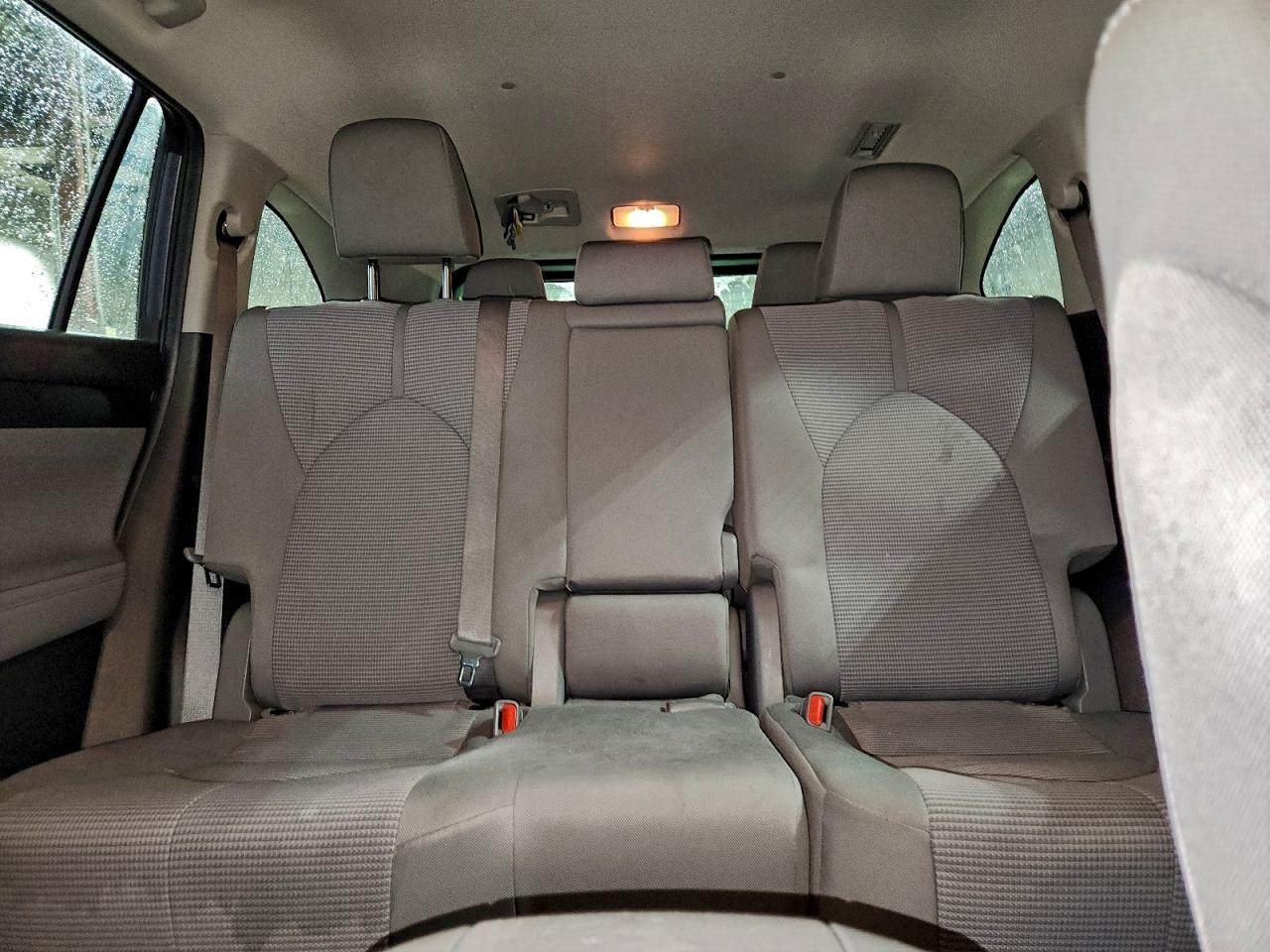 2022 TOYOTA HIGHLANDER L photo 28