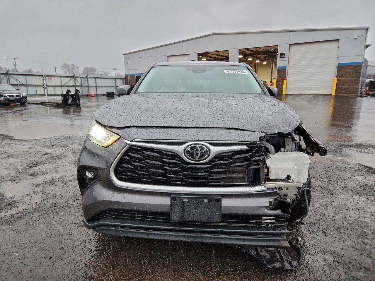 2022 TOYOTA HIGHLANDER L photo 13
