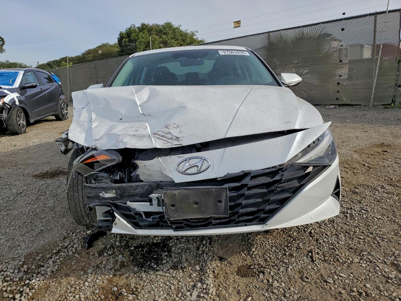 2021 HYUNDAI ELANTRA SEL photo 5