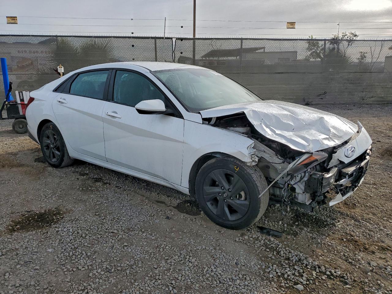 2021 HYUNDAI ELANTRA SEL photo 4