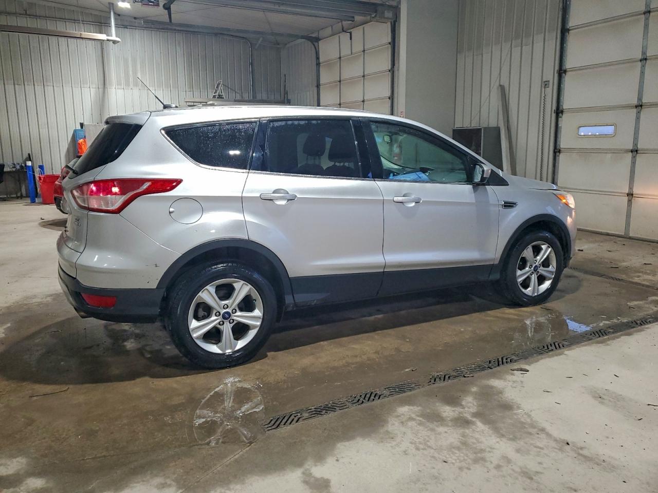 2015 FORD ESCAPE SE photo 3