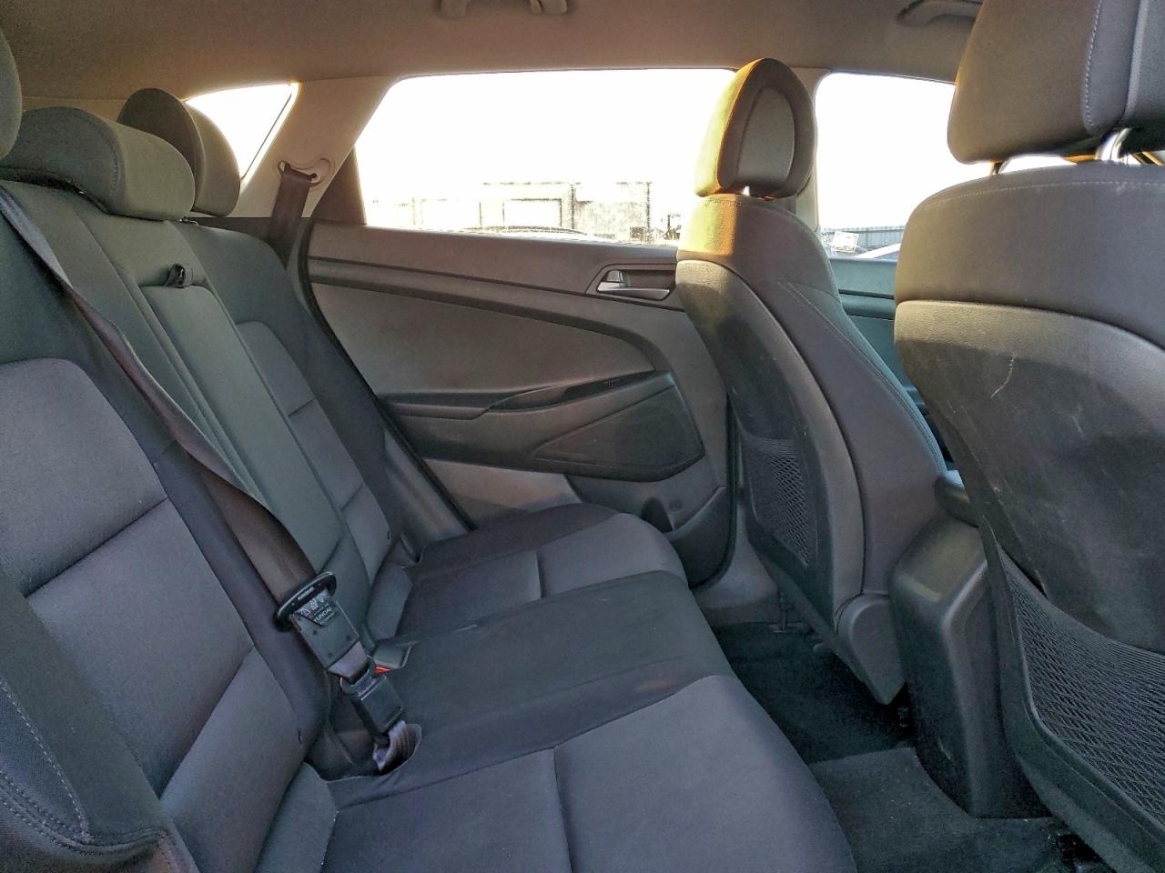 2017 HYUNDAI TUCSON SE photo 11