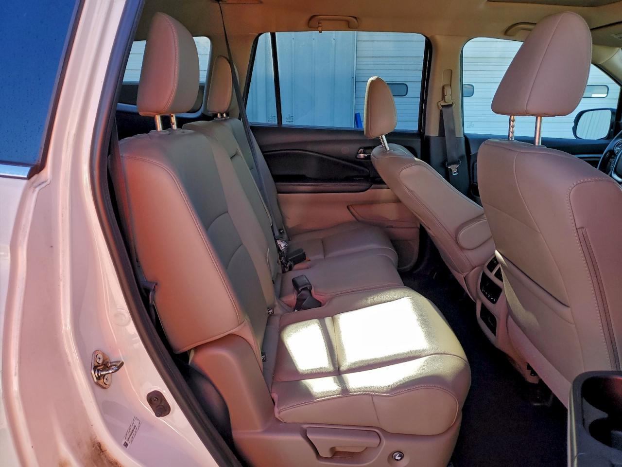 2016 HONDA PILOT EXL photo 11