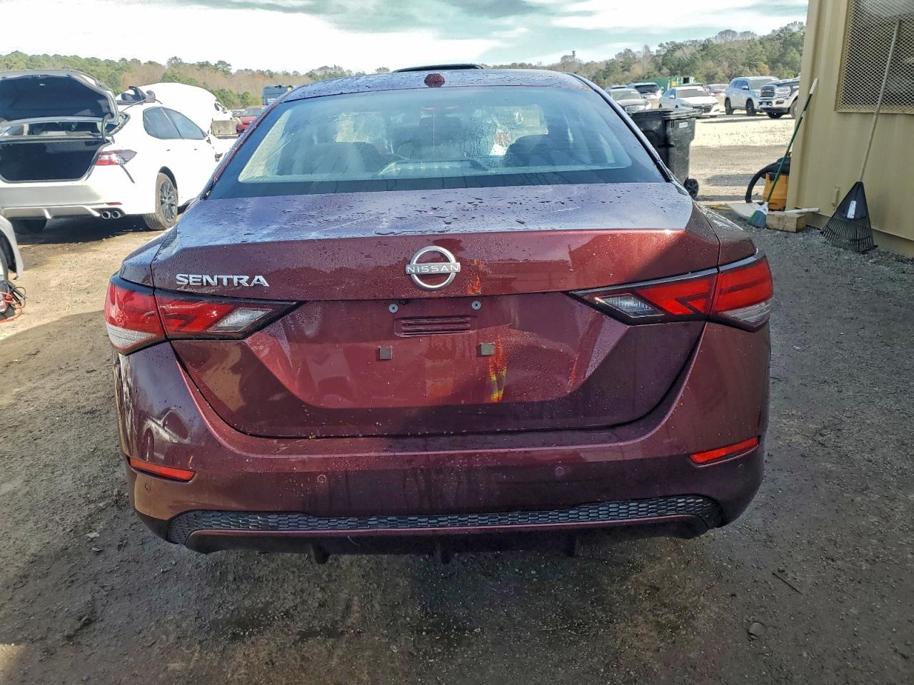 2025 NISSAN SENTRA SV photo 6