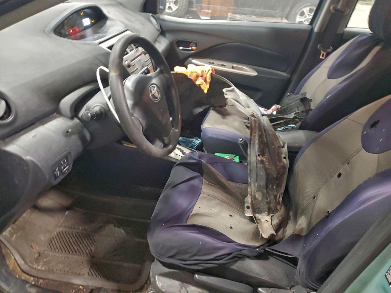 2008 TOYOTA YARIS photo 7