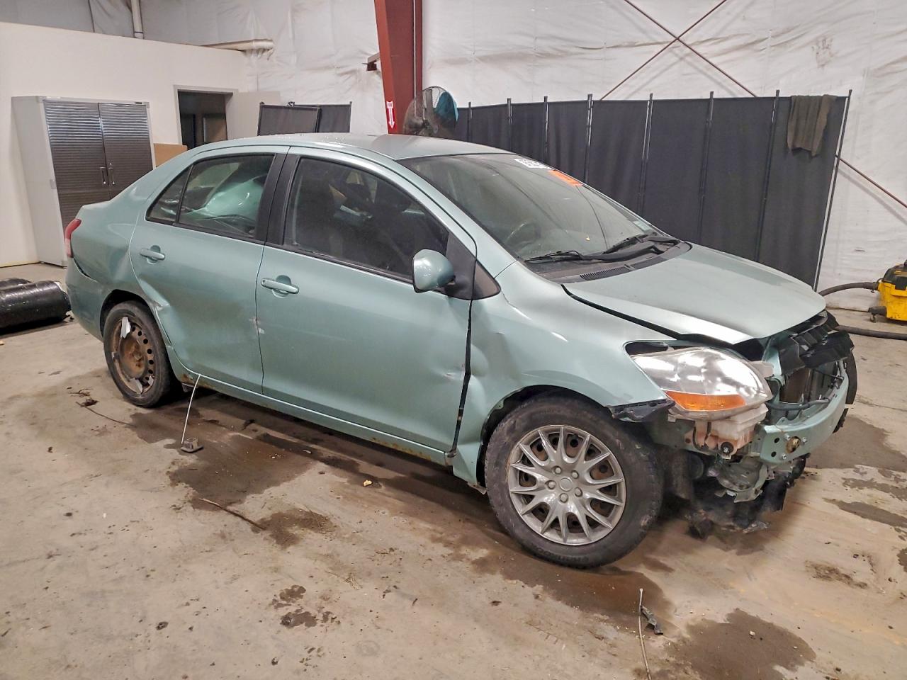 2008 TOYOTA YARIS photo 4