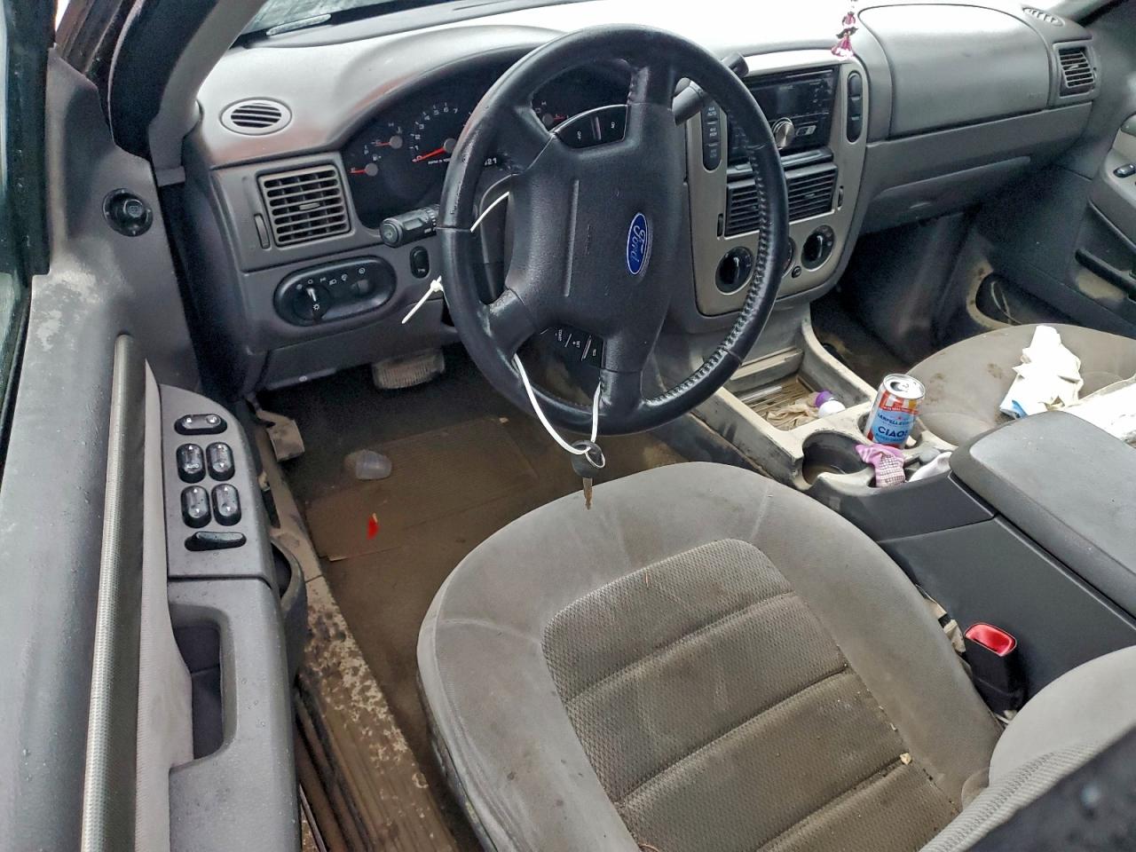 2004 FORD EXPLORER XLT photo 8
