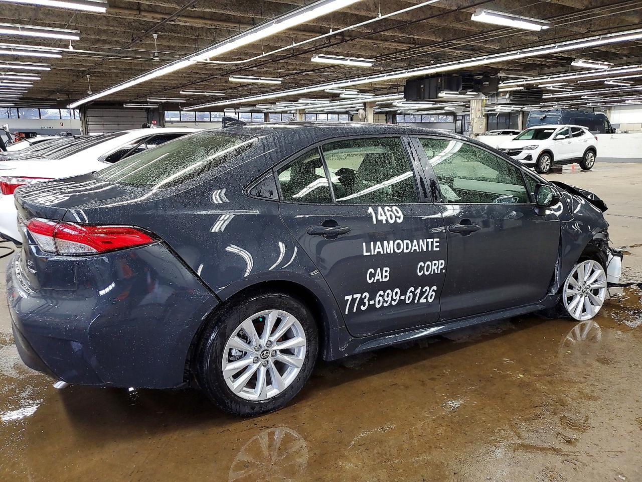 2025 TOYOTA COROLLA photo 3