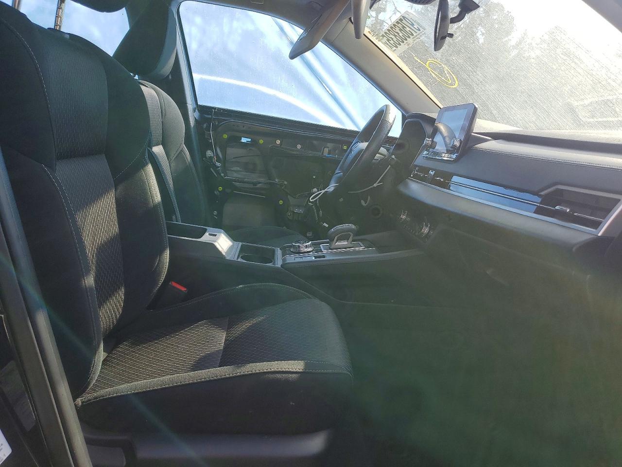 2024 MITSUBISHI OUTLANDER ES photo 7