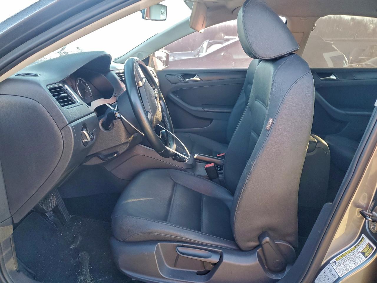 2012 VOLKSWAGEN JETTA photo 7