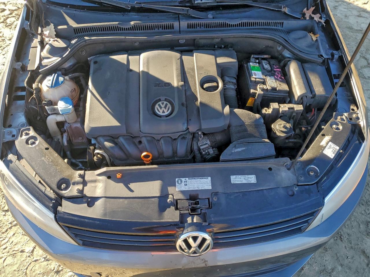 2012 VOLKSWAGEN JETTA photo 11